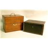 Image 1 : A BLACK LACQUER AND PARCEL GILT VALUABL