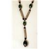 Image 2 : A GREEN CRYSTAL AND SILVER TONE NECKLAC