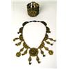 Image 2 : A GOLD TONE MID-EASTERN STYLE NECKLACE 