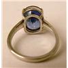Image 2 : AN 18K WHITE GOLD RING WITH CENTER PRON
