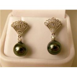 A PAIR OF 14K WHITE GOLD, DIAMOND, AND 