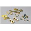 Image 1 : A PAIR OF YELLOW GOLD AND GARNET CUFFLI