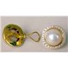 Image 2 : A PAIR OF 14K YELLOW GOLD MABE PEARL EA