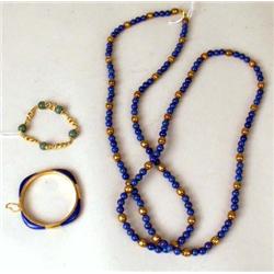 A GROUP OF LADY`S JEWELRY