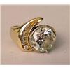 Image 2 : A 14K YELLOW GOLD AND ROUND DIAMOND RIN