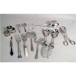 A GROUP OF VARIOUS SILVER PLATED FLATWA