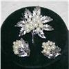 Image 1 : Trifari Beaded & Rhinestone Brooch & Earrings  #1159539