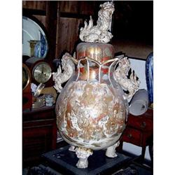 Large Satsuma Urn 40i H  #1184859