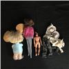 Image 2 : TOY FIGURES & ACCESSORIES LOT