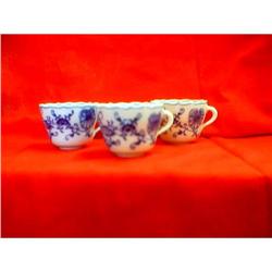 3 MEISSEN DEMITASSE CUPS #1133865