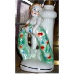 Lamp Child Holding Race Wreath Porcelain  #1151351