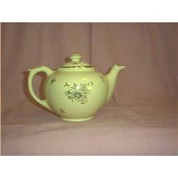 Teapot Marked Pearl U.S.A.  Yellow #1151739