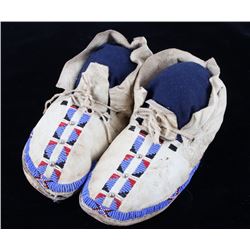 Northern Plains Beaded Hide Men's Moccasins