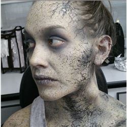 The Haunting of Hill House (2018) - Victoria Pedretti (Nell Crain) FX Neck Appliance