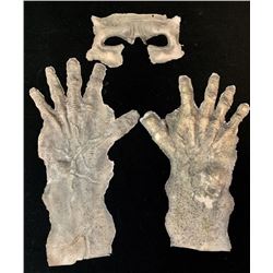 The Haunting of Hill House (2018–) - William 'Bowler Hat' Hill FX Arm and Brow Appliances