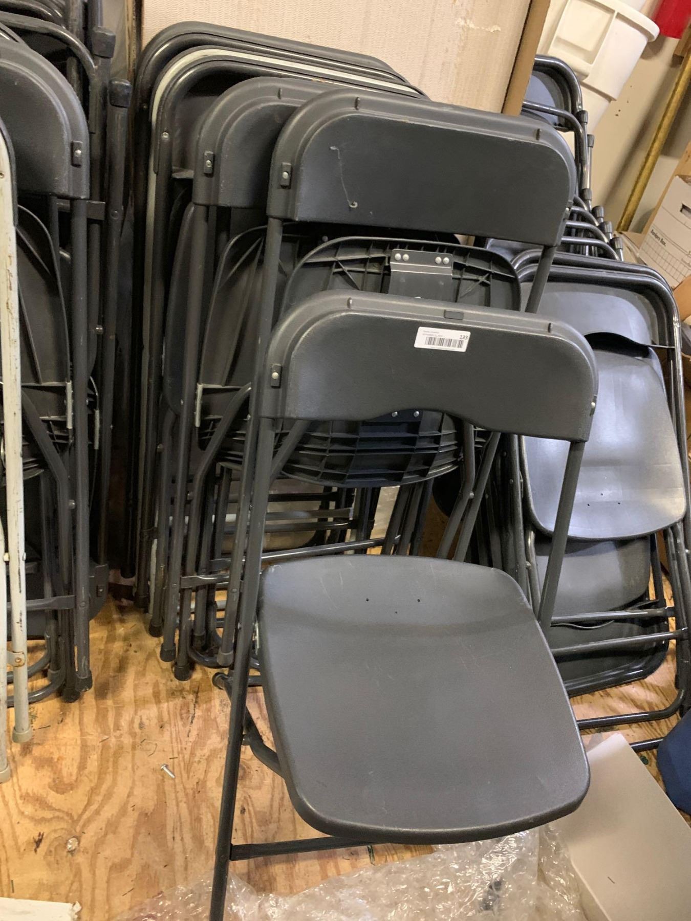 Lot of 20 Folding chairs A D Auction Depot Inc.