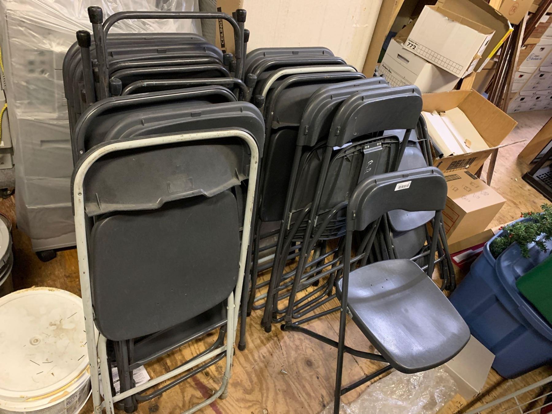 Lot of 20 Folding chairs A D Auction Depot Inc.