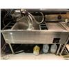 Image 1 : Stainless 4 foot cocktail sink with inserts ( does not include dispensing equipment) â€‹â€‹â€‹â€‹â€‹
