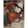 Image 2 : Solid Oak Slate Back Restaurant Arm Chair