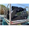 Image 2 : BRAND NEW GREATBEAR 72 INCH HYDRAULIC ROCK GRAPPLE BUCKET. WORKING WIDTH 72'' ,OPERATING