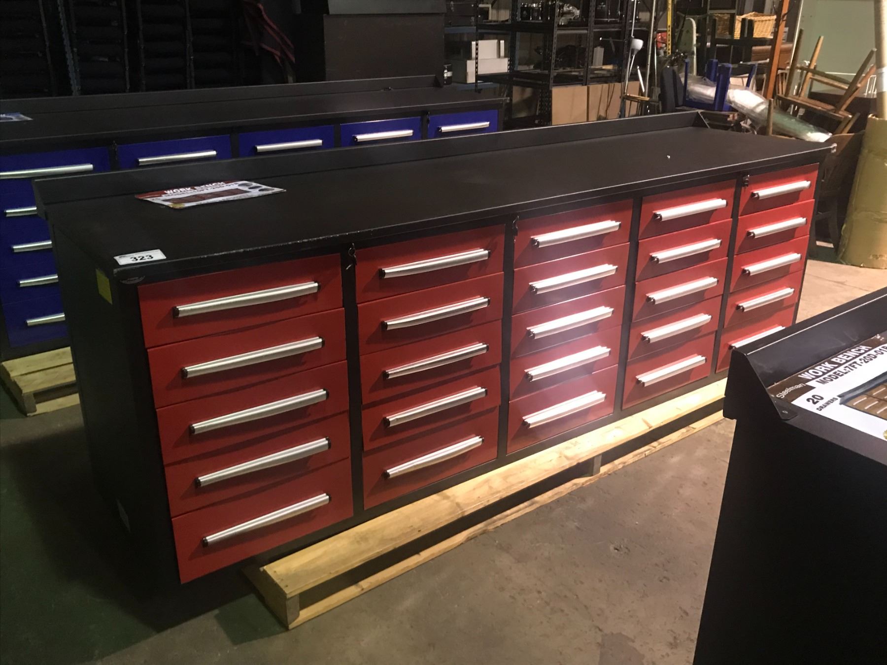 RED STEELMAN 10FT WORK BENCH WITH 25 DRAWERS WITH LOCK AND ANTI-SLIP LINERS
