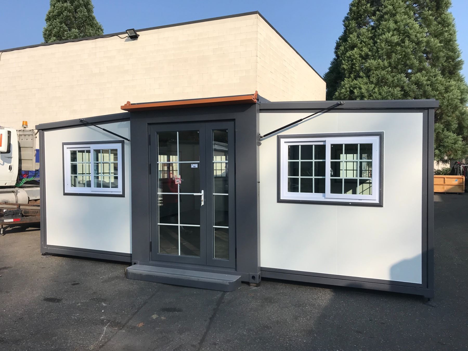 BRAND NEW BASTONE 19 X 20 MOBILE PORTABLE WAREHOUSE WITH BATHROOM brand-new-bastone-19-x-20-mobile-portable-warehouse-with-bathroom