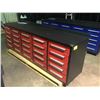 Image 2 : RED STEELMAN 10FT WORK BENCH WITH 25 DRAWERS WITH LOCK AND ANTI-SLIP LINERS