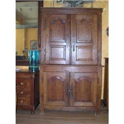 Buffet A Deux Corps #1127622