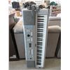 Image 1 : Yamaha DGX-220 Electric Keyboard - No Stand