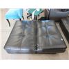 Image 2 : 40" Wide Black Bonded Leather Chair