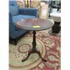 Image 1 : Vintage Round Wood Accent Table