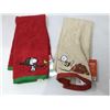 Image 1 : Assorted Holiday Peanuts Collection Hand Towels