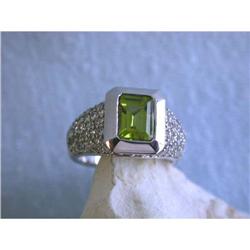 163 14k White Gold Diamond Ring with Peridot