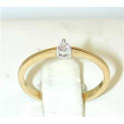 7561 18K Gold Diamond Ring