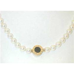 8622 BVLGARI 18K Gold Pearl Necklace