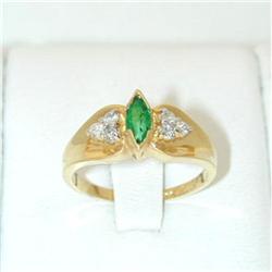 3985 14K Gold Emerald Ring w/Diamond