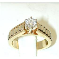 5111 14K Gold Ring w/ Diamond