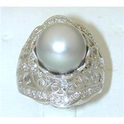 885 Platinum Pearl Ring w/Diamond