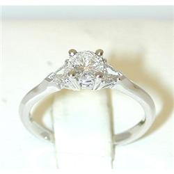 7201 14KW Gold Ring w/ Diamonds