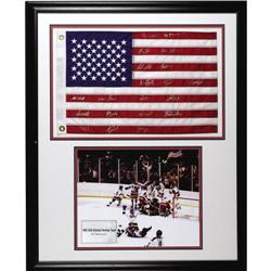 1980 USA Olympic Hockey Team Signed Flag 