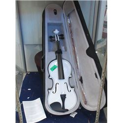 New White 4/4 Violin with Bow and Case