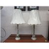 Image 1 : Pair of Marble Table Lamps - 30" at top of shade