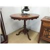 Image 1 : Vintage Mahogany Parlour Table