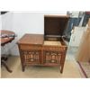 Image 1 : Vintage Gerard Heintzman Oak Stereo Cabinet