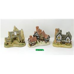 2 David Winter & 2 Lilliput Lane Sculptures