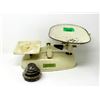 Image 1 : Vintage Enameled Harper Scale with 5 Weights