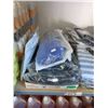 Image 1 : 8 New Pairs of Assorted Winter Gloves