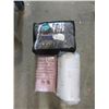 Image 1 : Twin Comforter, Sheet & Sofa Slip Cover