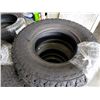 Image 2 : Set of 4 General Grabber AT2 265/70R15 tires Tread 60%