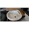 Image 1 : LAVATORY PORCELAIN ON STEEL SINK